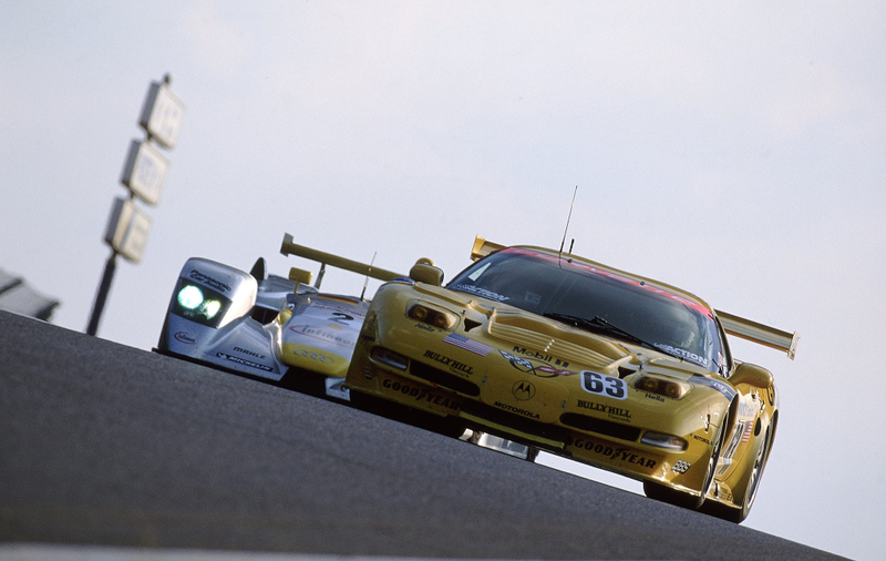 Illustration for article titled These Incredible Photos Show How Le Mans Evolved Over 84 Years